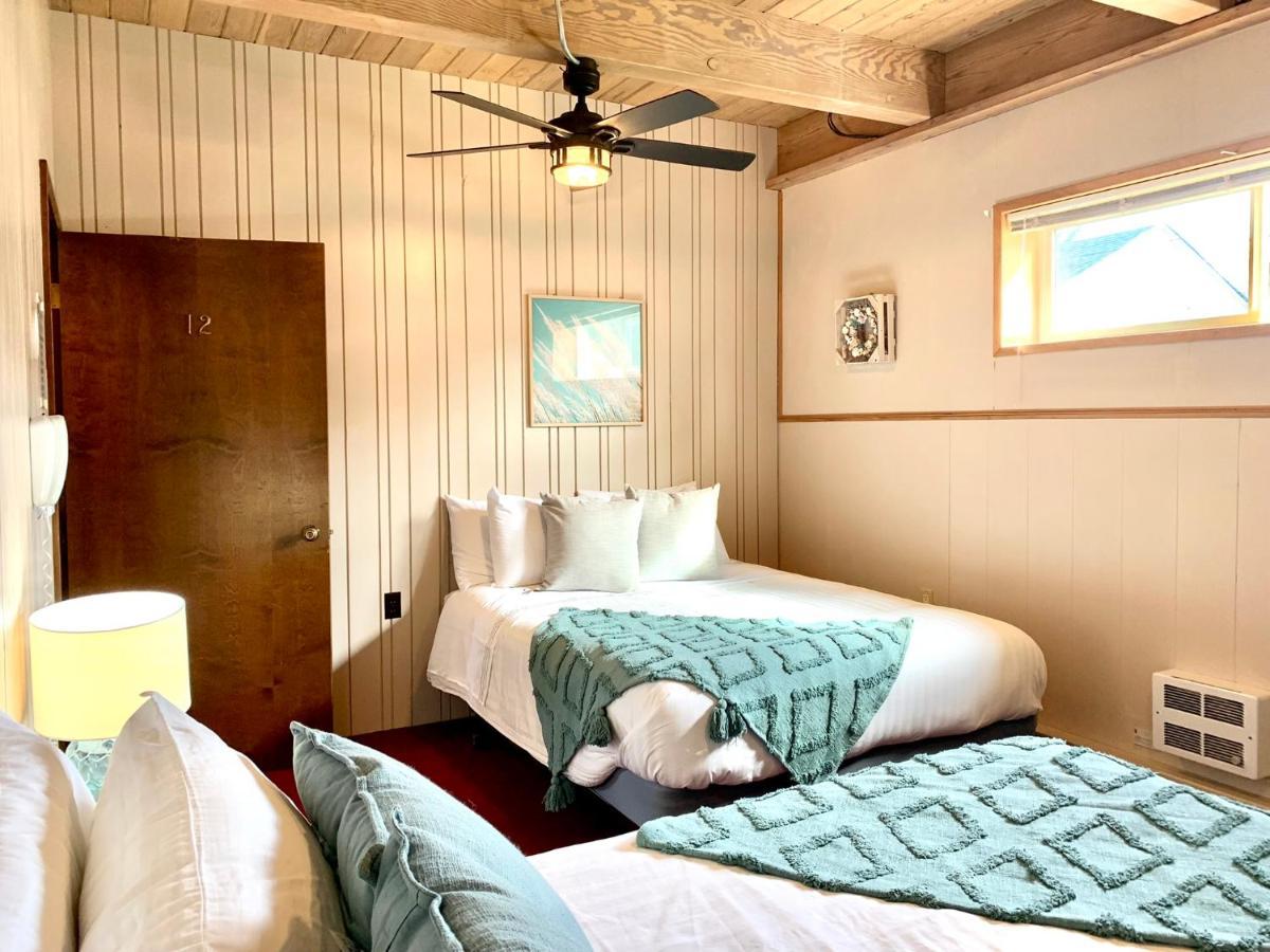 Breakers Boutique Inn ウェストポート エクステリア 写真