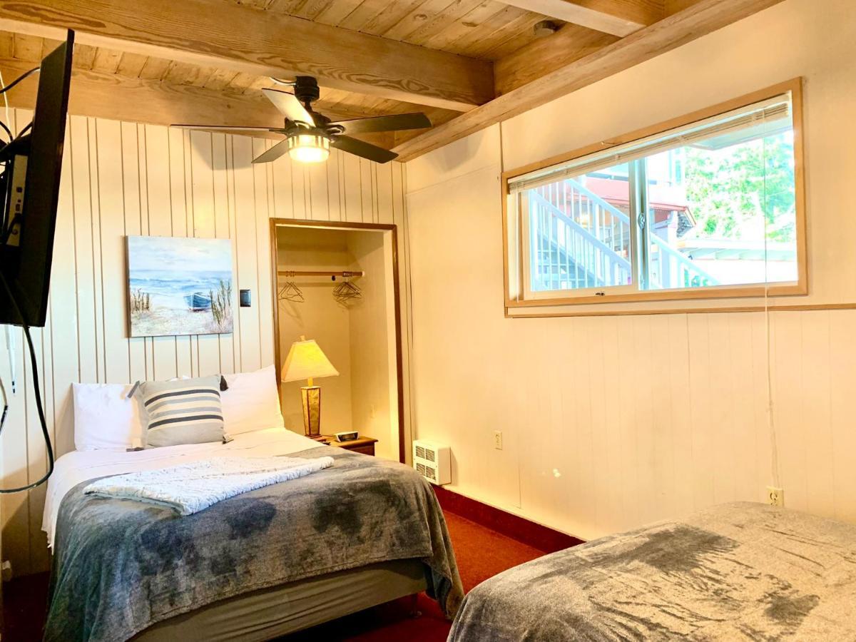 Breakers Boutique Inn ウェストポート エクステリア 写真