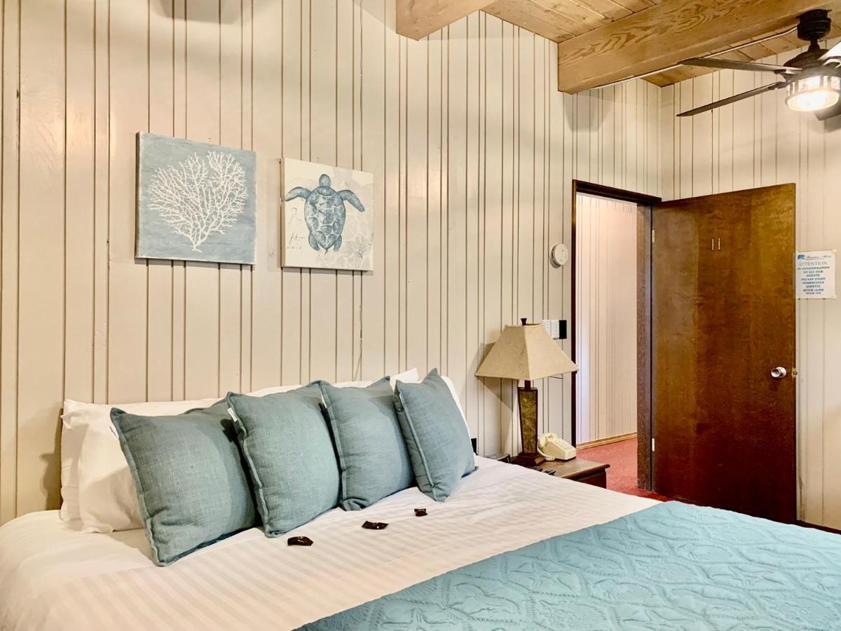 Breakers Boutique Inn ウェストポート エクステリア 写真