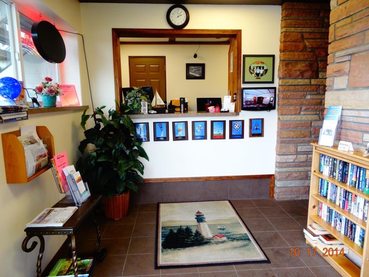 Breakers Boutique Inn ウェストポート エクステリア 写真